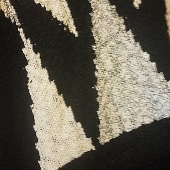 Patterned Sweater - Picture 3 of 3